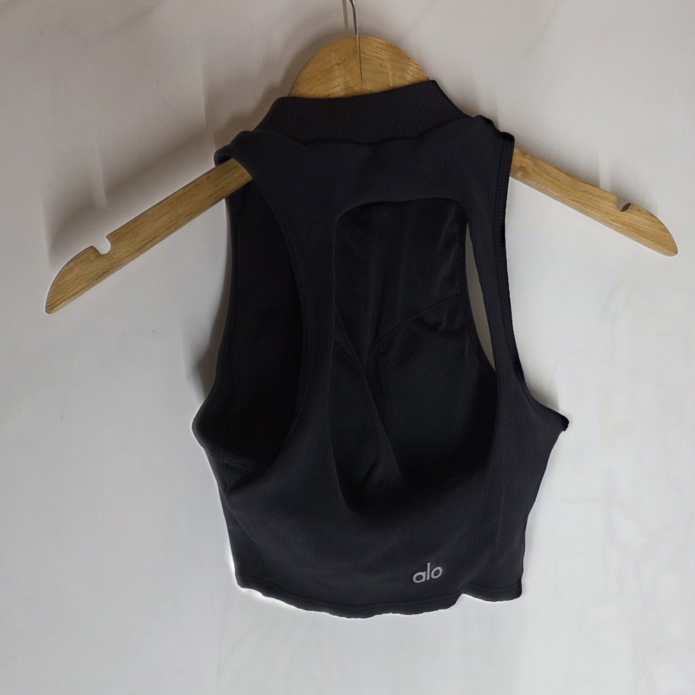 Alo Yoga airlift Tank Top Bra - Picture 2 of 4